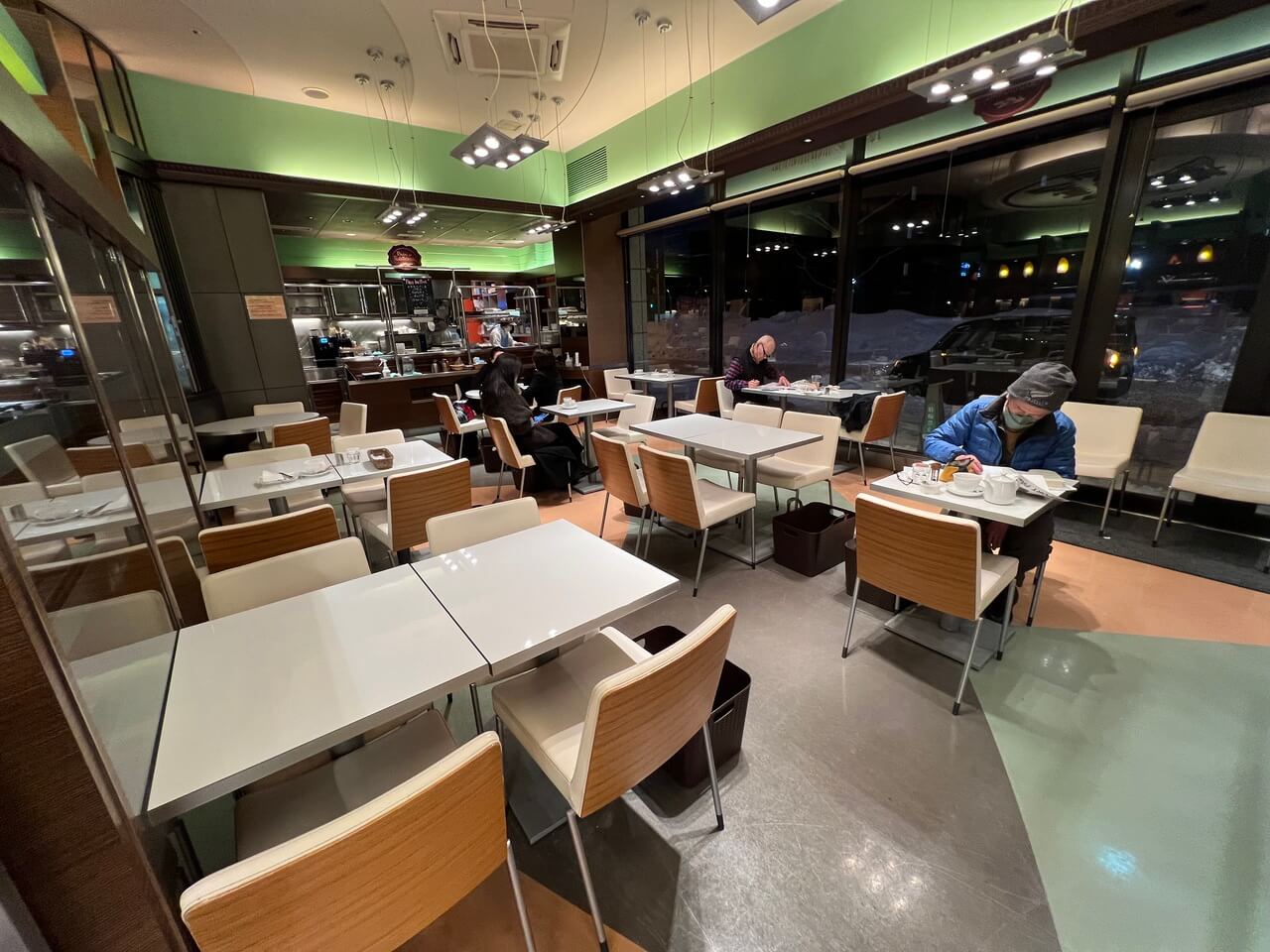 パン オ トラディショネル円山本店のカフェスペース