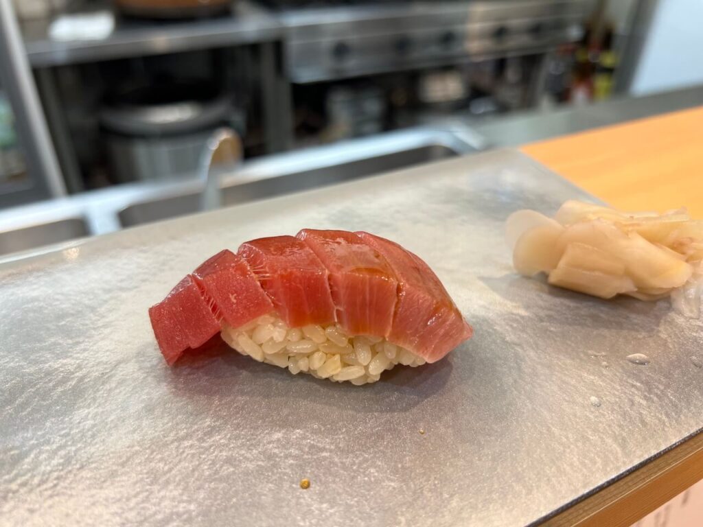 立喰い寿司あきら札幌店の中トロ